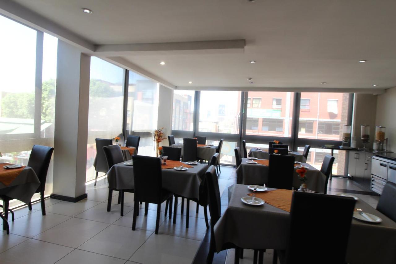 Alcazaba Hotel Johannesburg Bagian luar foto