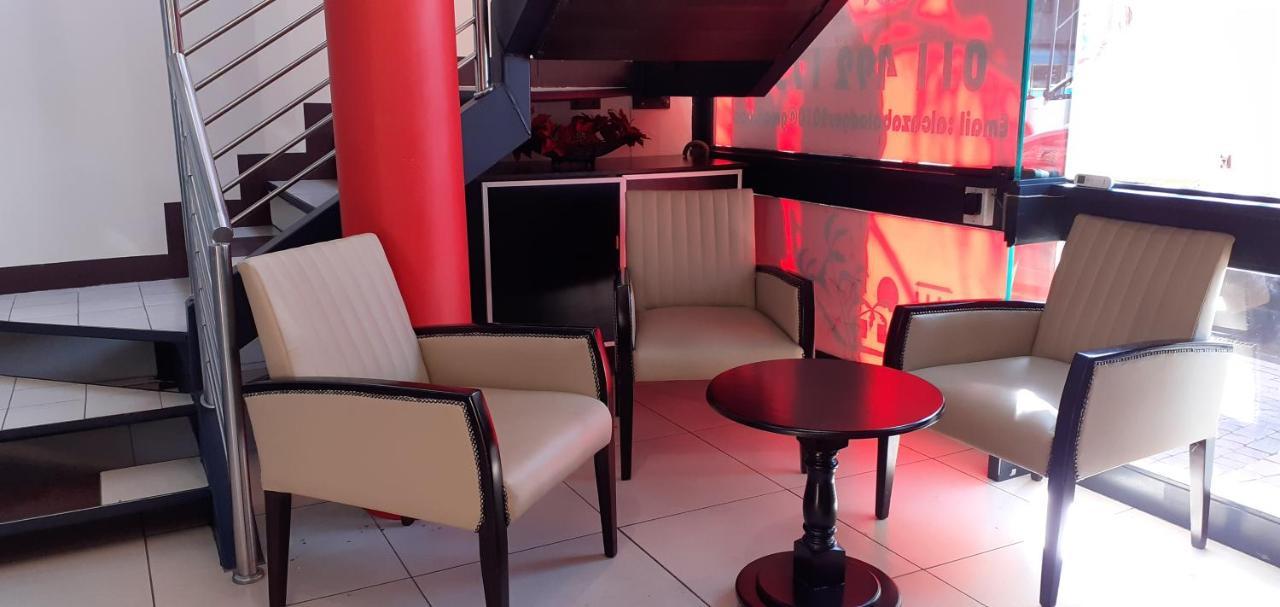 Alcazaba Hotel Johannesburg Bagian luar foto