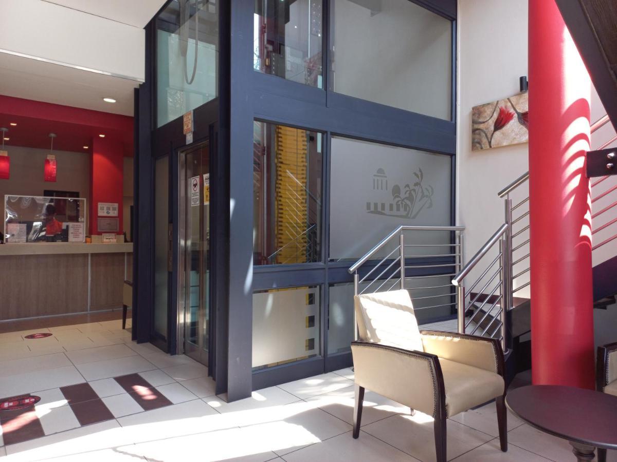 Alcazaba Hotel Johannesburg Bagian luar foto