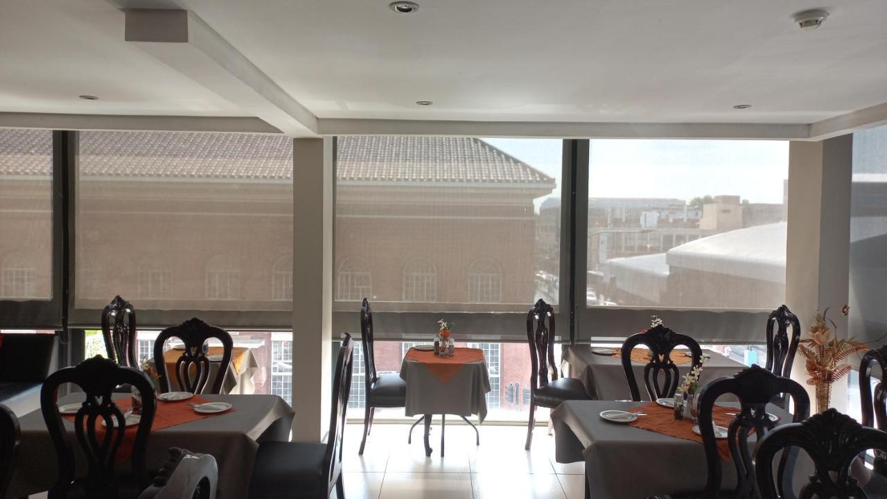 Alcazaba Hotel Johannesburg Bagian luar foto