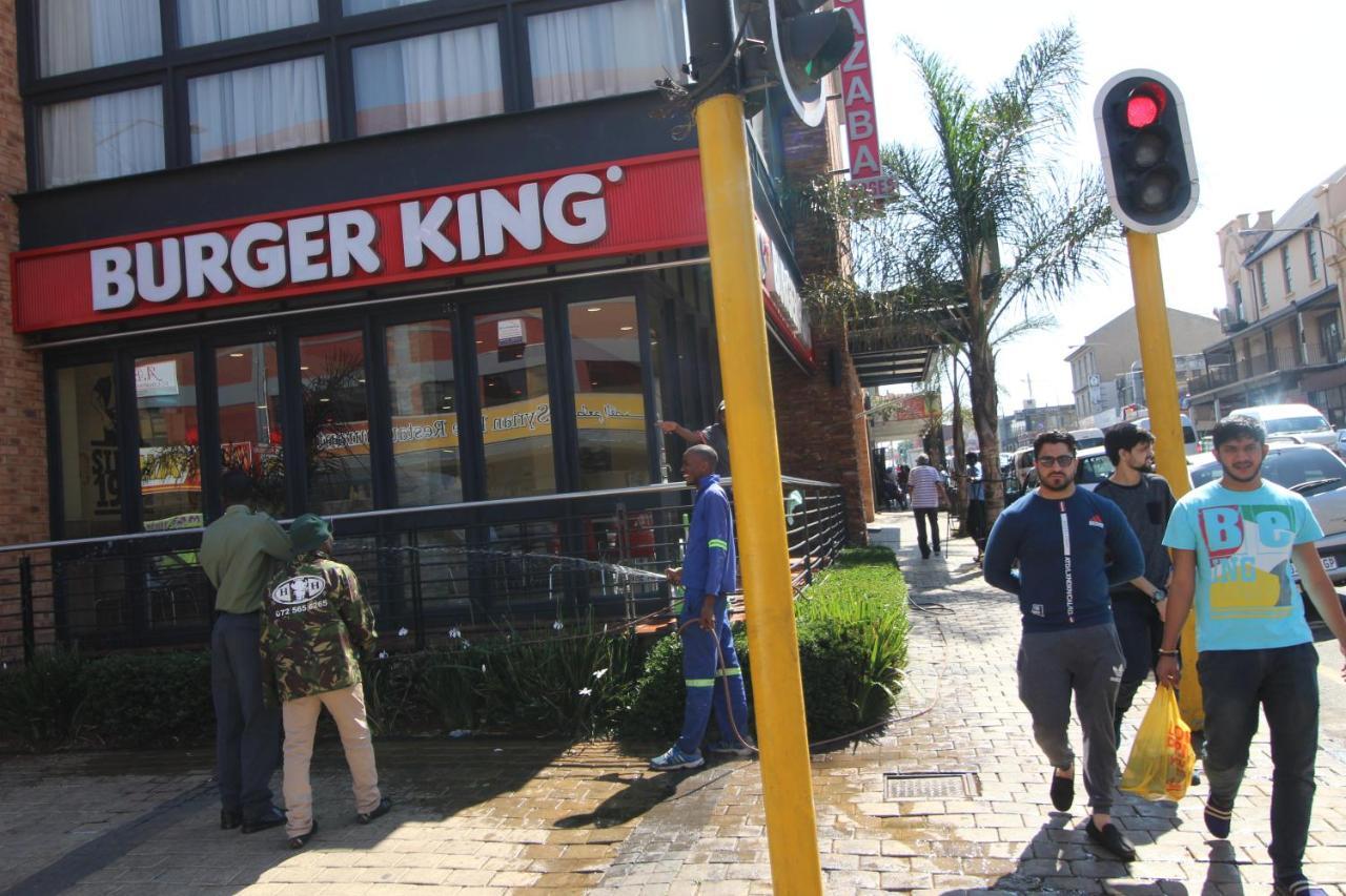 Alcazaba Hotel Johannesburg Bagian luar foto