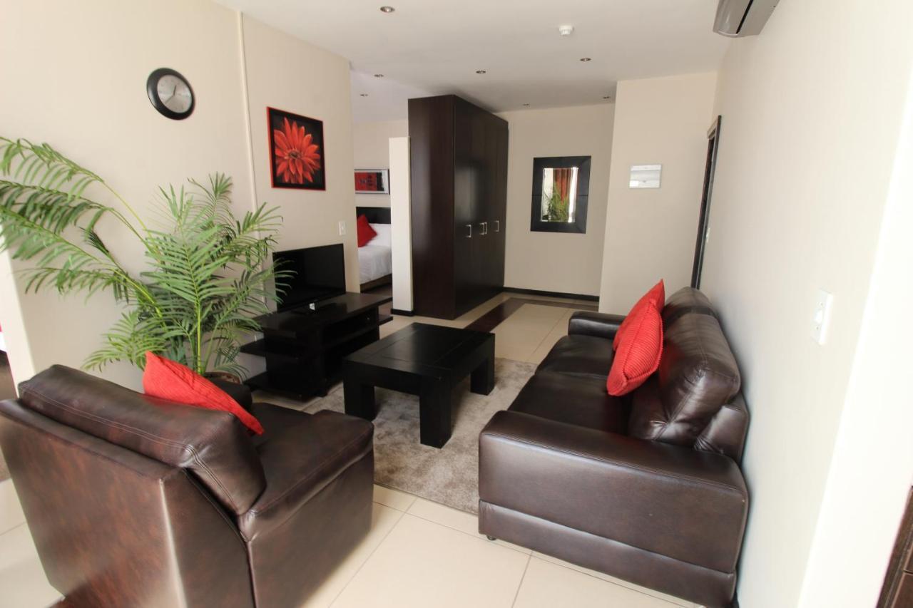 Alcazaba Hotel Johannesburg Bagian luar foto