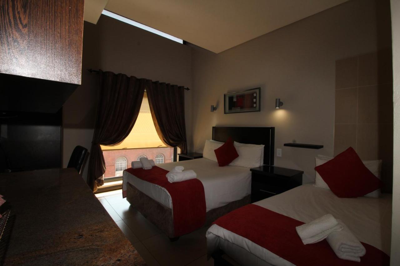 Alcazaba Hotel Johannesburg Bagian luar foto